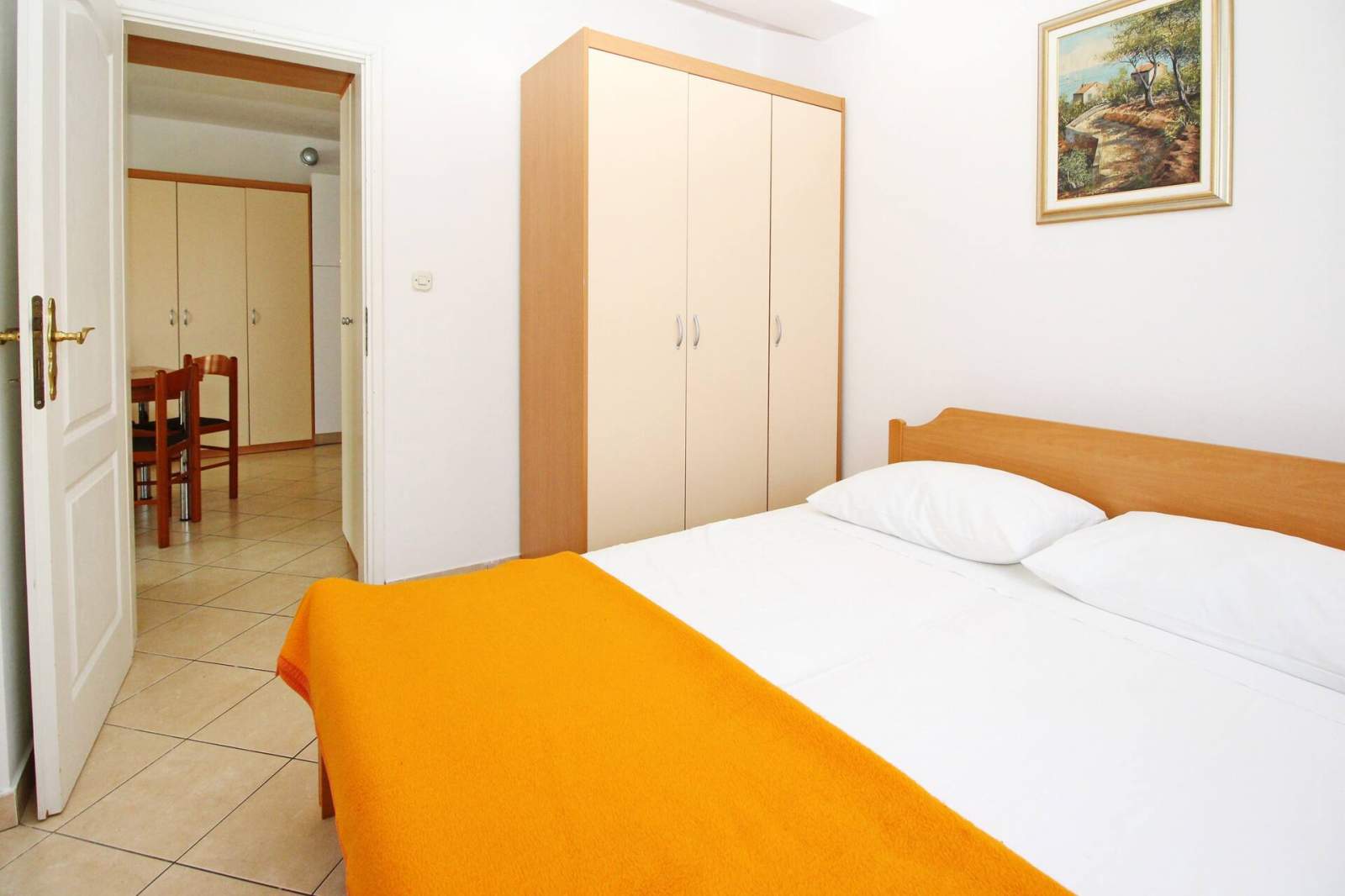Appartamento Lovincic No.1 – con terrazza, a 200 m dalla spiaggia