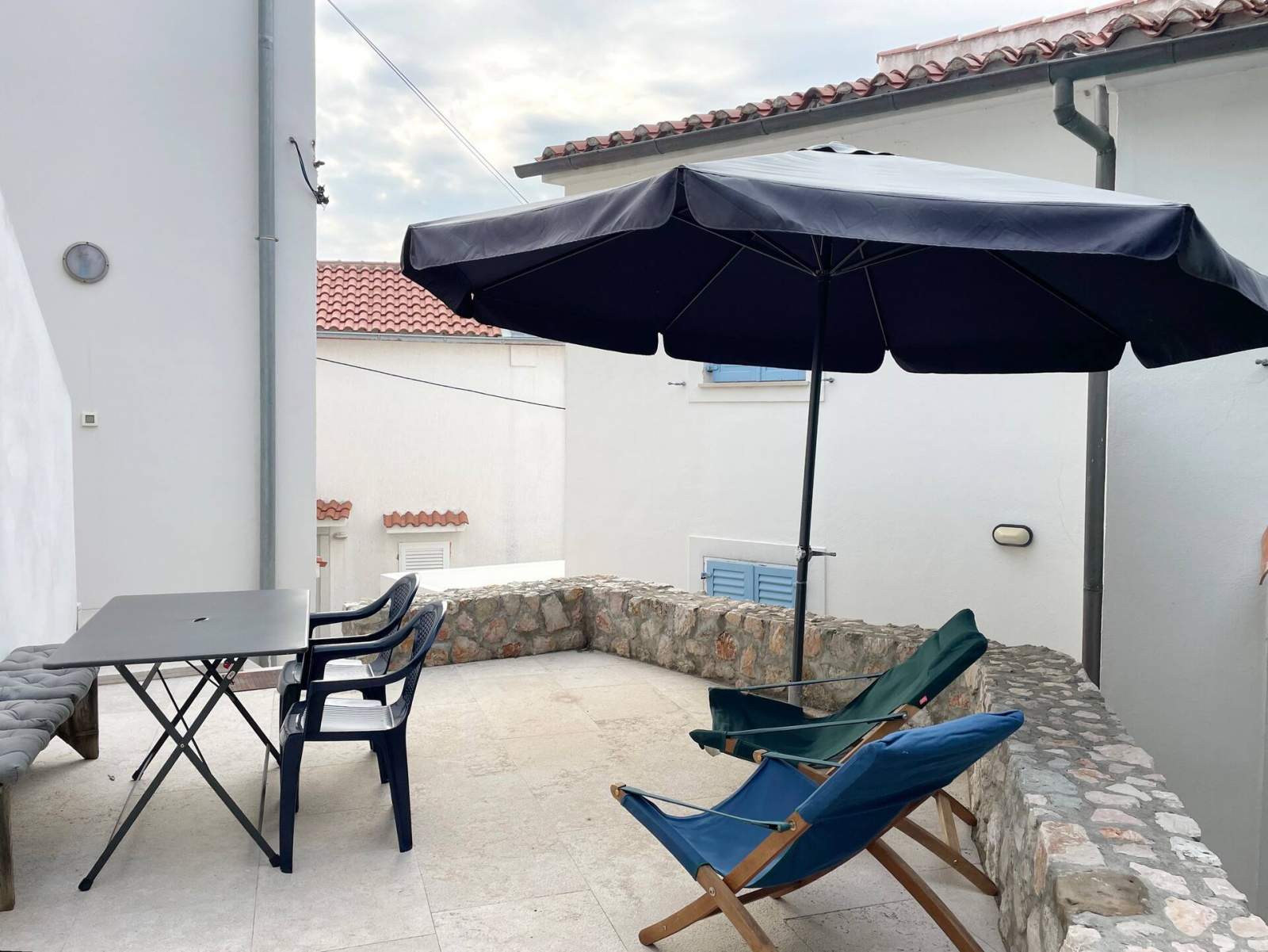 Monolocale Meratti – nella parte vecchia di Baška, a 200 m dalla spiaggia