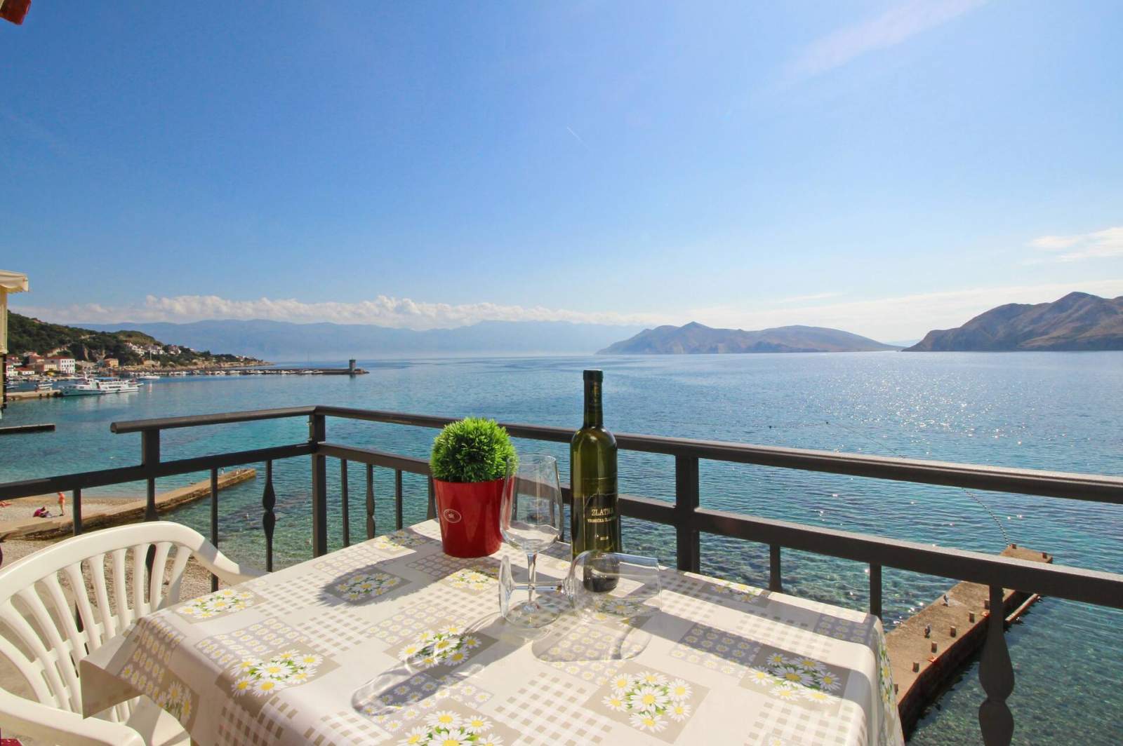 Monolocale Mihovil – vicino alla spiaggia, con vista mare