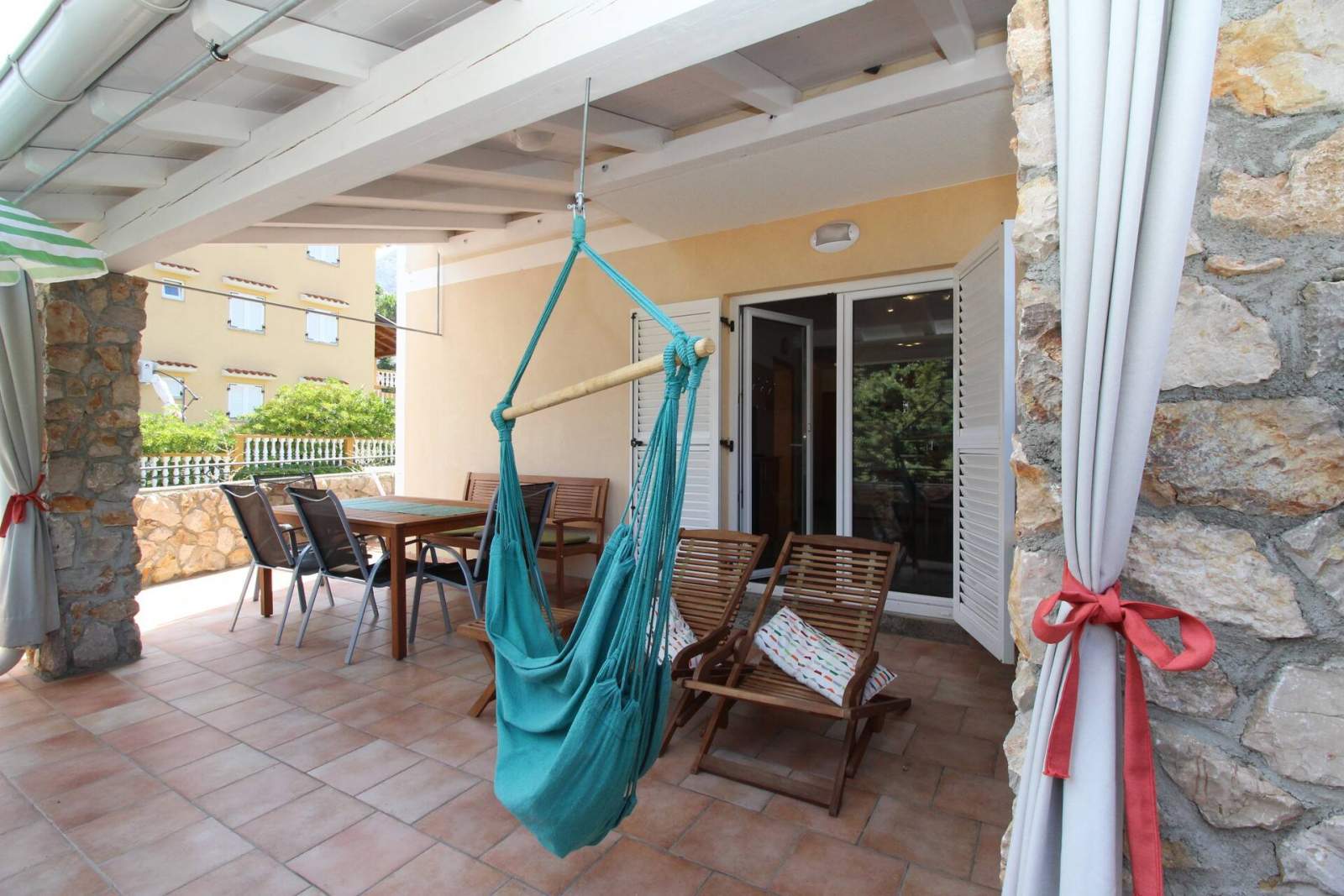 Appartamento Mikulan Nara Priz – con terrazza, a 350 m dalla spiaggia