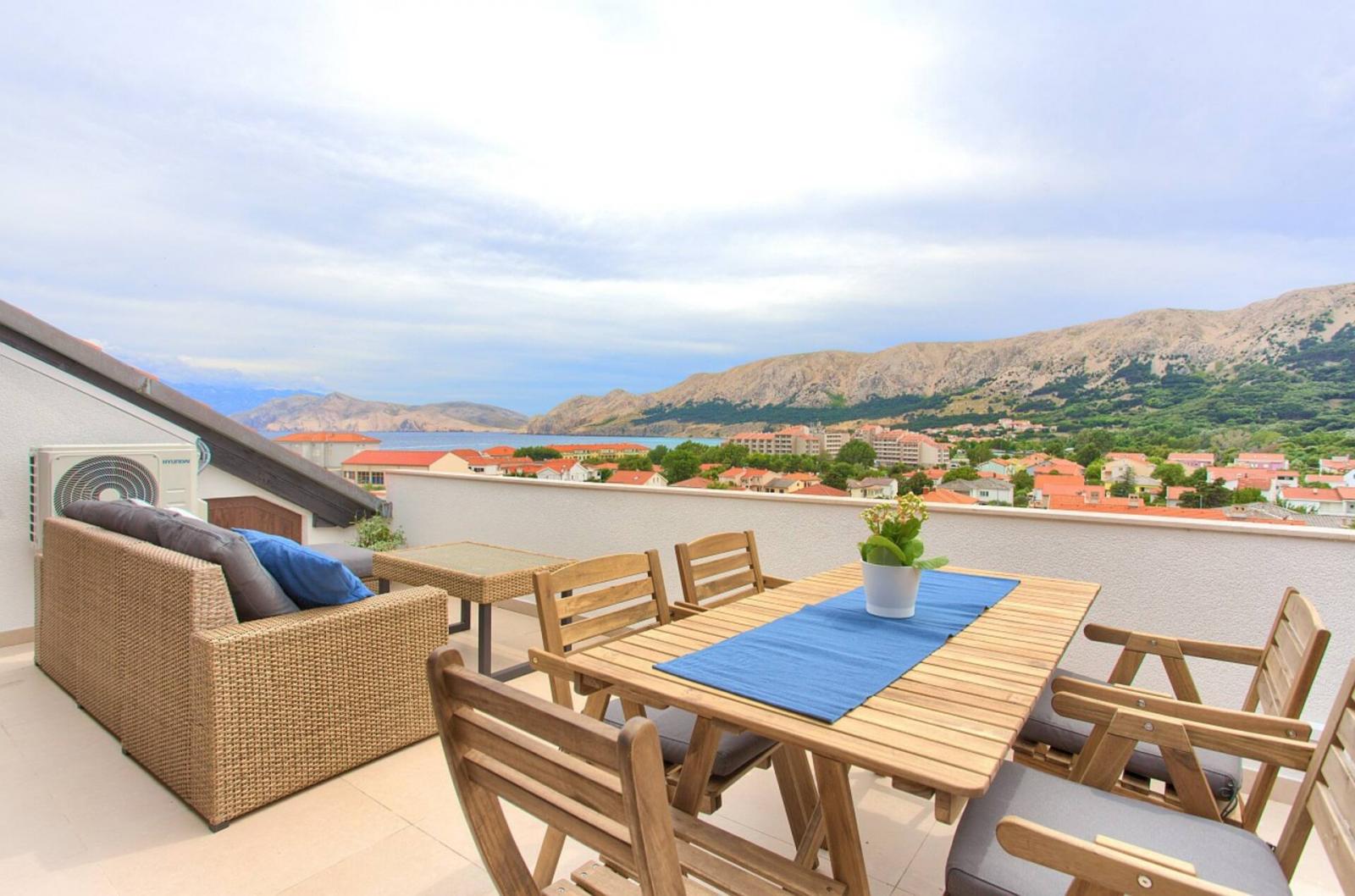 Appartamento Nana K2 - con vista mare e barbecue privato