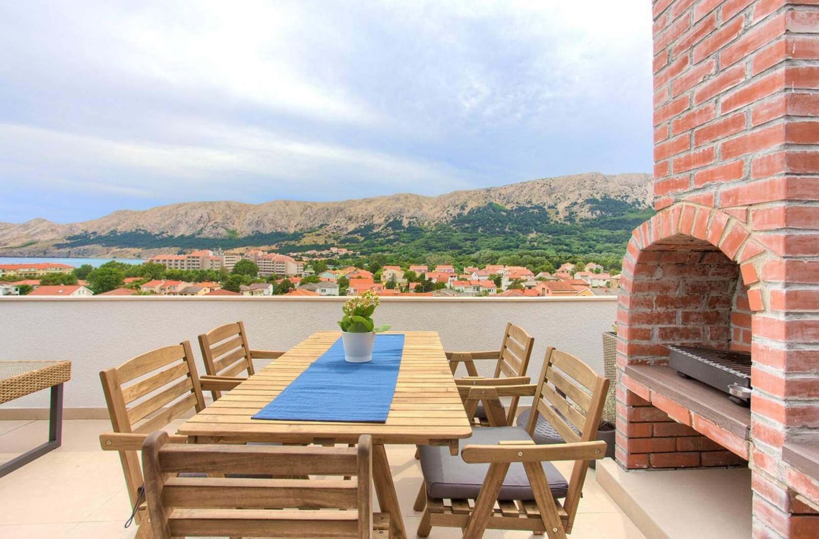 Appartamento Nana K2 - con vista mare e barbecue privato