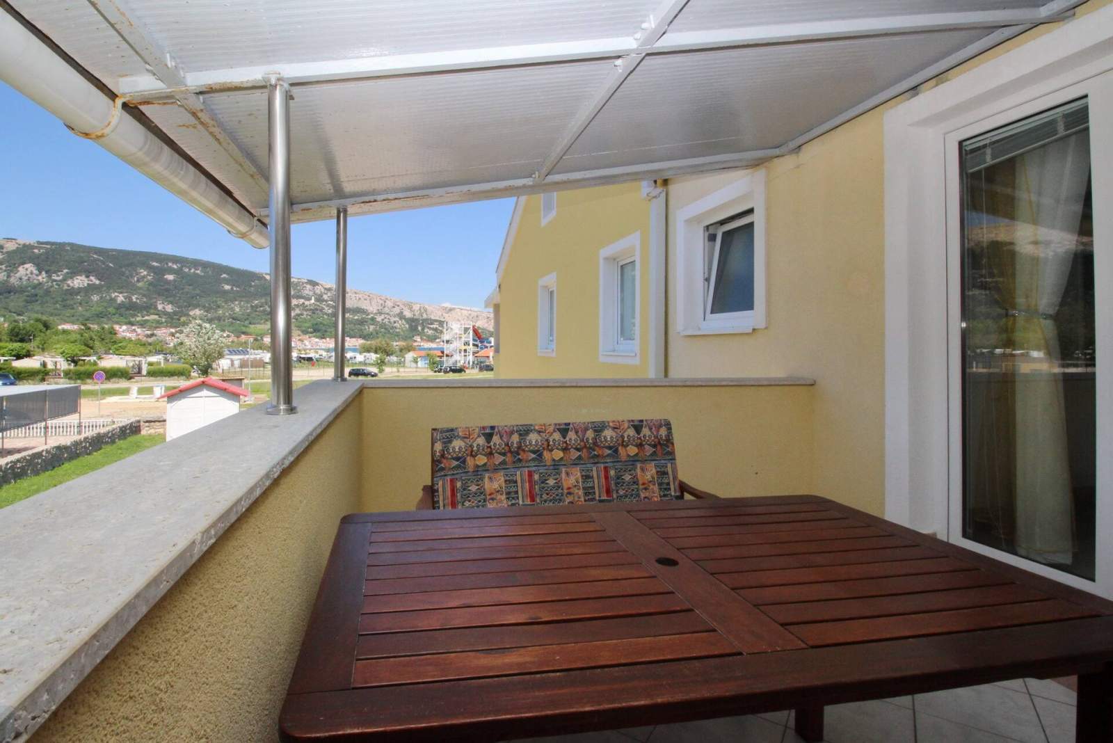 Appartamento Zarok Beach Holiday A4 - vicino alla spiaggia, con balcone