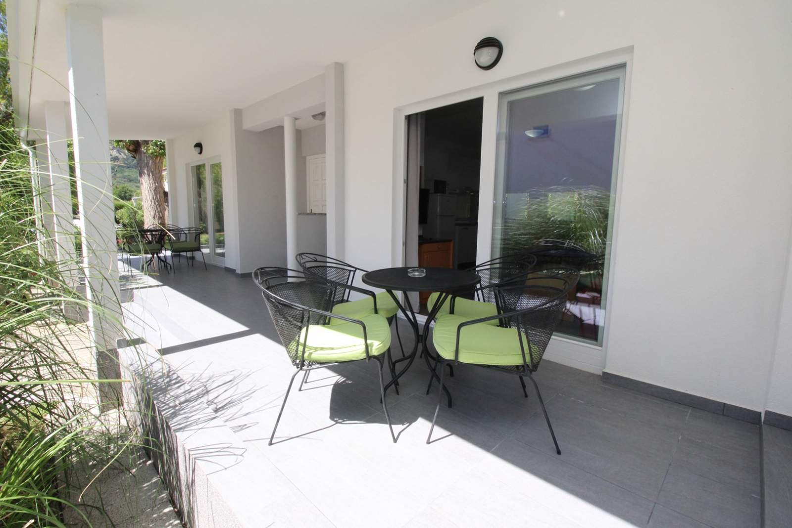 Complesso di appartamenti Villas Corinthia 5 - Posizione eccellente, a 100 metri dalla spiaggia, imm