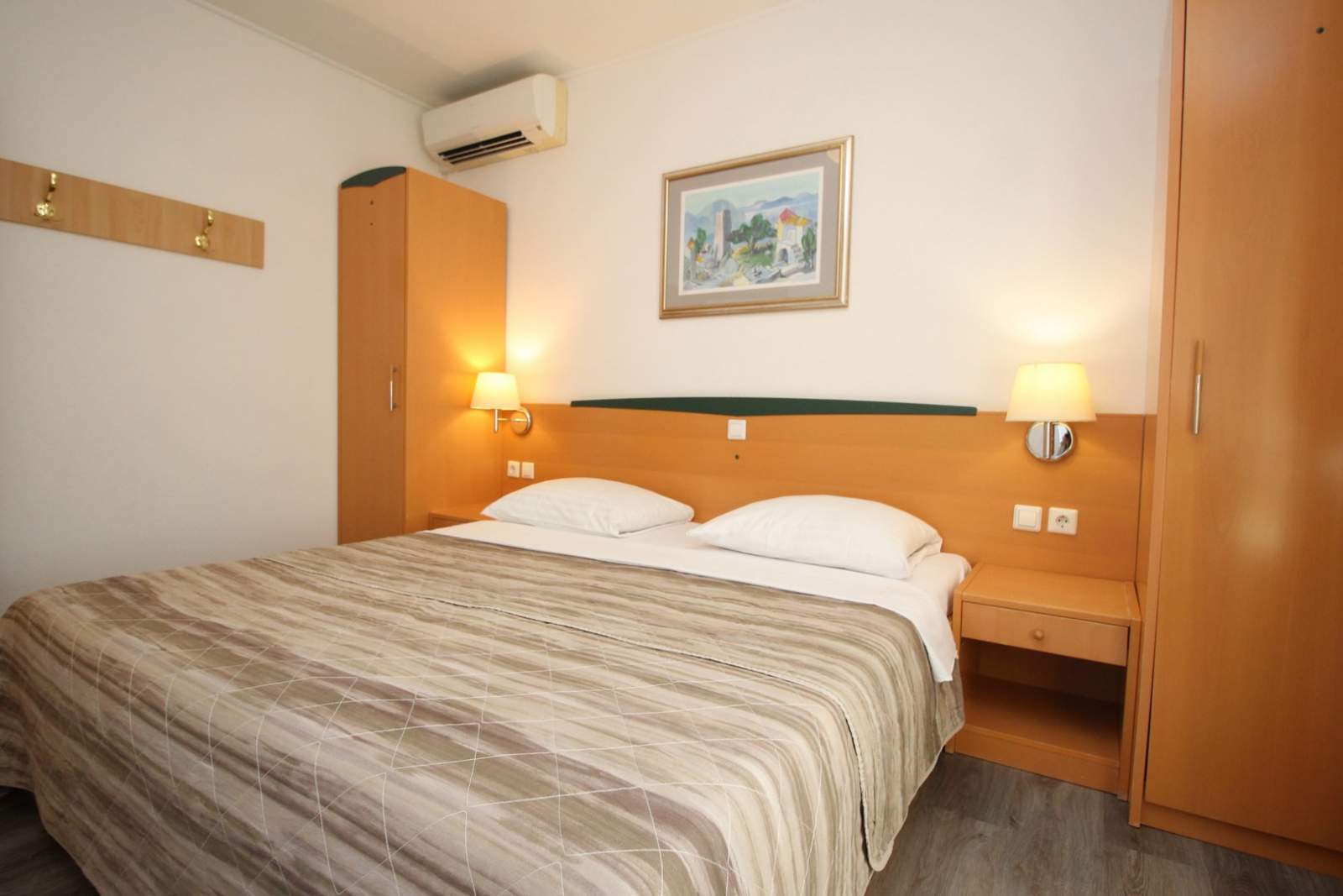 Apartment complex Villas Corinthia 6 - Top Location, 100m from the Beach, surrounded by Greenery