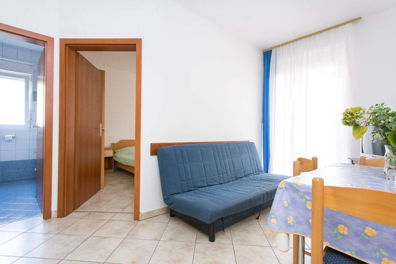 Apartman Mrakovčić br. 1 - s terasom, 350 m od plaže