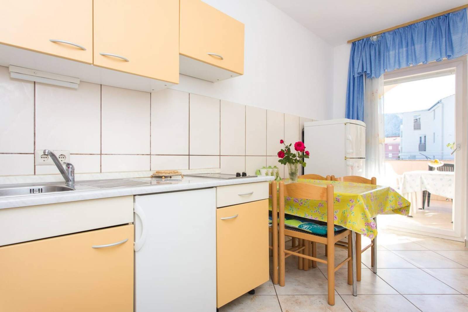 Apartman Zic br. 3 - s terasom, 350 m od plaže