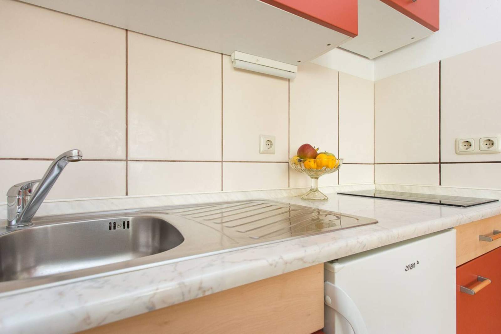 Studio Zic br. 1 - bez balkona, 350 m od plaže