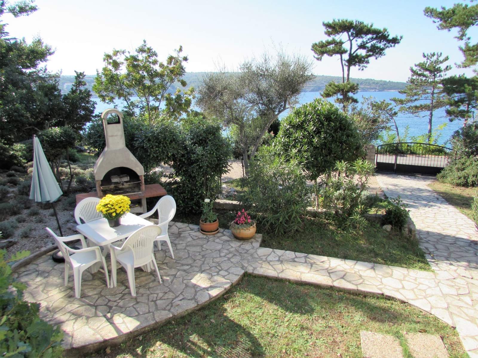 Appartamento Zeljka – 15 m dal mare, vista mare