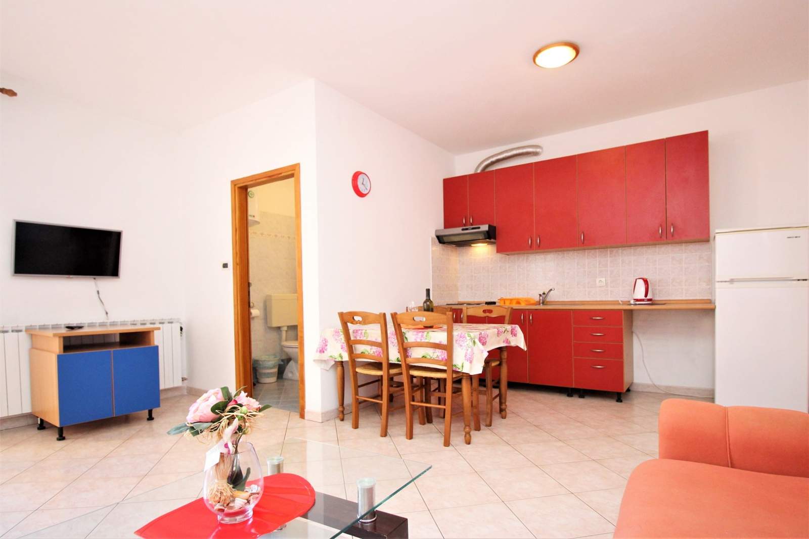 Apartman Lucijana br. 2 – s balkonom, 150 m od plaže