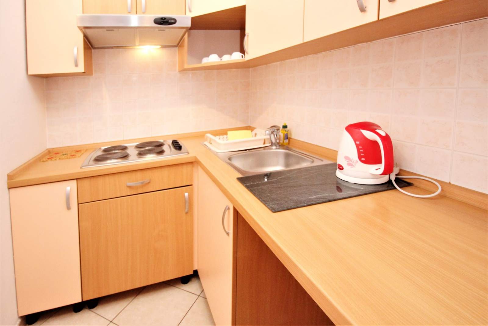Apartman Lucijana br. 8 – s balkonom, 150 m od plaže