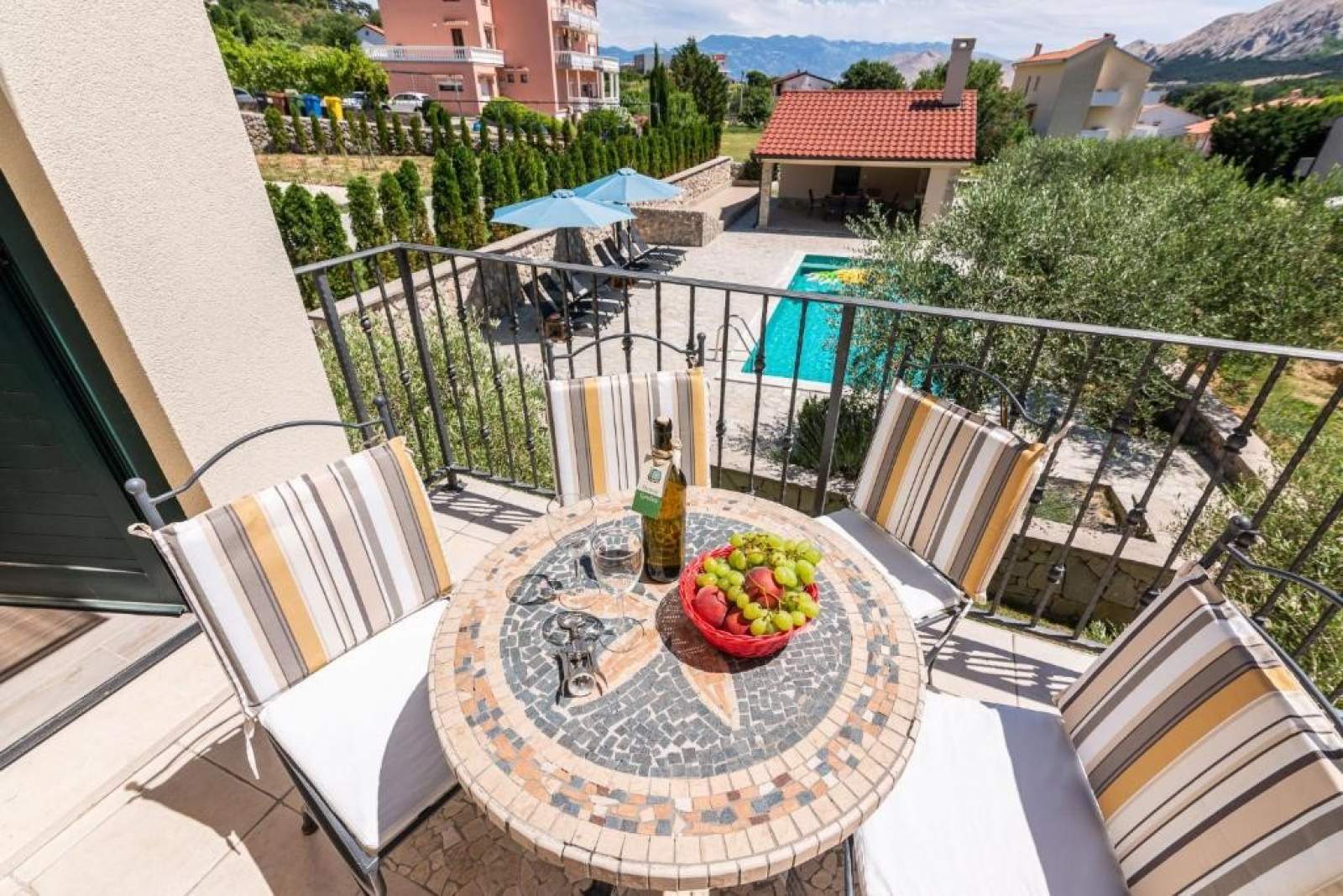 Appartamento Garden n. 3 – con piscina, per 4-5 persone