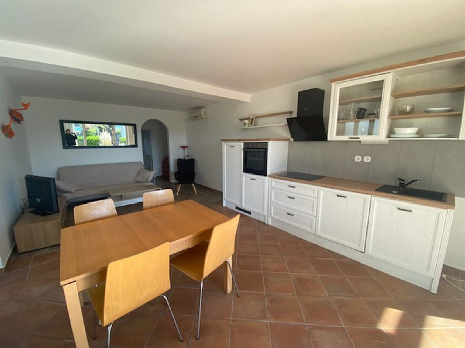 Apartman Sea Side Punat A2 Crv. – 300 m od mora