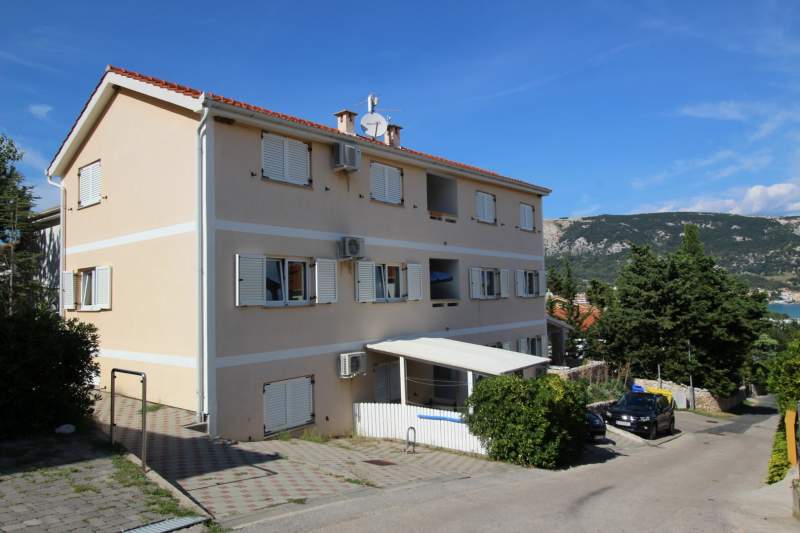 Apartments Mikulan Naranca